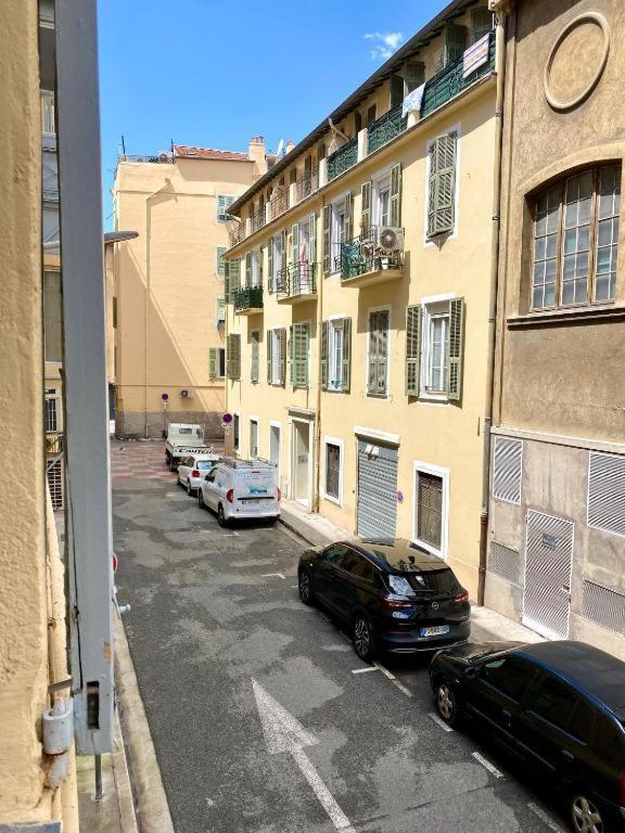 Petit Cocon En Duplex - Centre-ville & A 2 Minutes Nice